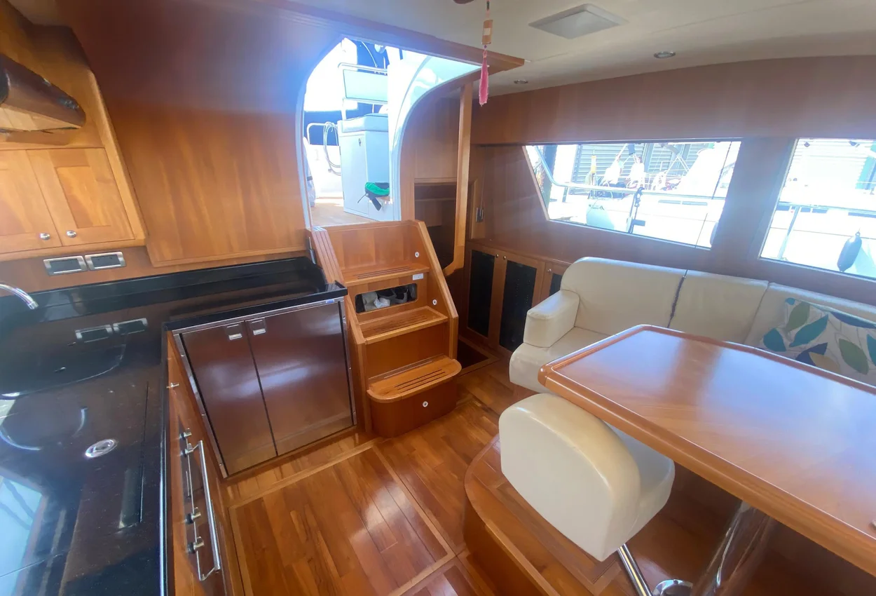 Thumbnail von Trader 42 Kukup Lady