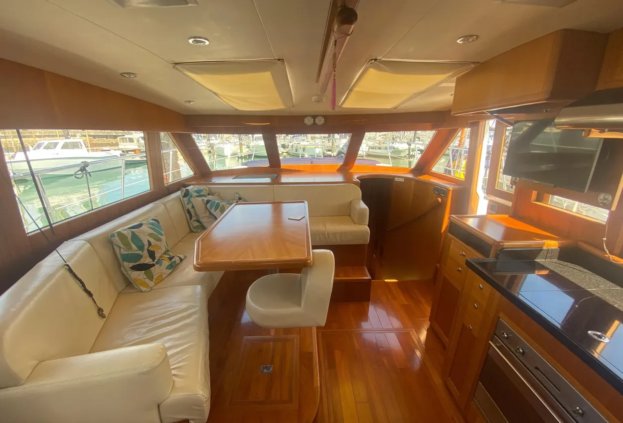 Thumbnail von Trader 42 Kukup Lady