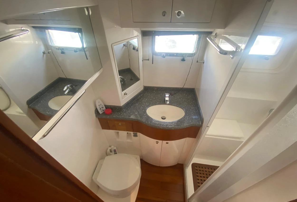 Thumbnail von Trader 42 Kukup Lady