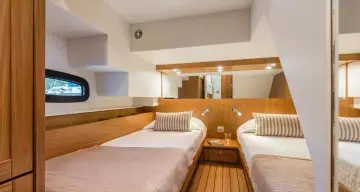 Thumbnail von Sasga Yachts Menorquin 42 Flybridge