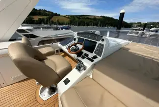 Thumbnail von Sealine T60 LILLY B