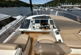 Thumbnail von Sealine T60 LILLY B