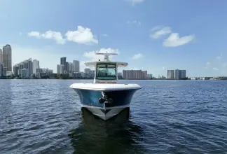 Thumbnail von Boston Whaler 350 Outrage T/T HANNAH