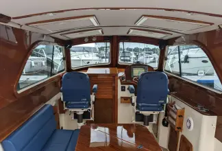 Thumbnail von Hinckley Picnic Boat 36 Bubbles