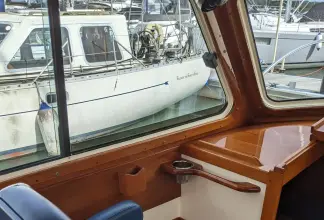 Thumbnail von Hinckley Picnic Boat 36 Bubbles