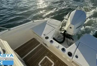 Thumbnail von Boston Whaler 220 Dauntless