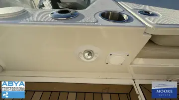 Thumbnail von Boston Whaler 220 Dauntless