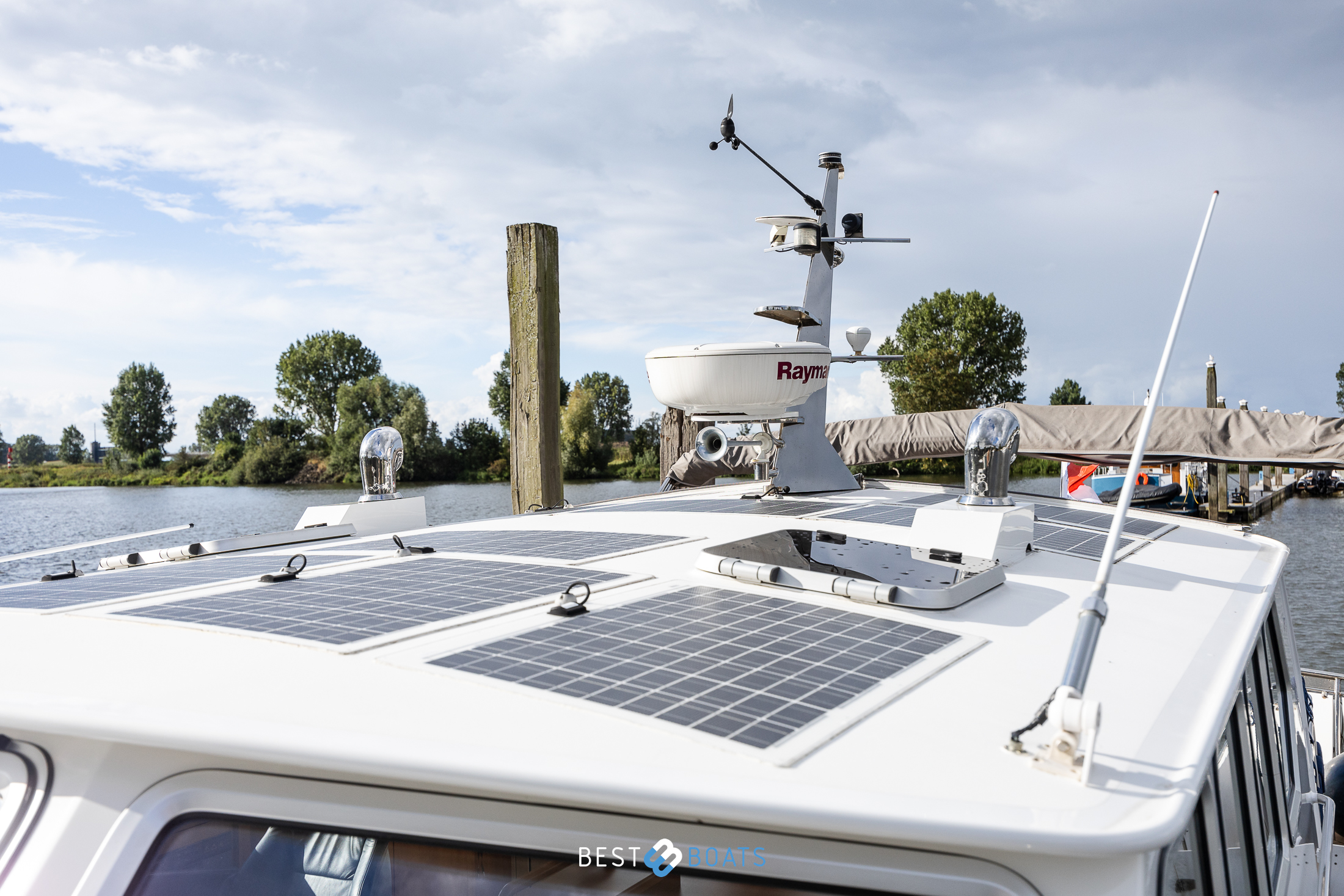 Thumbnail von Pilot 50