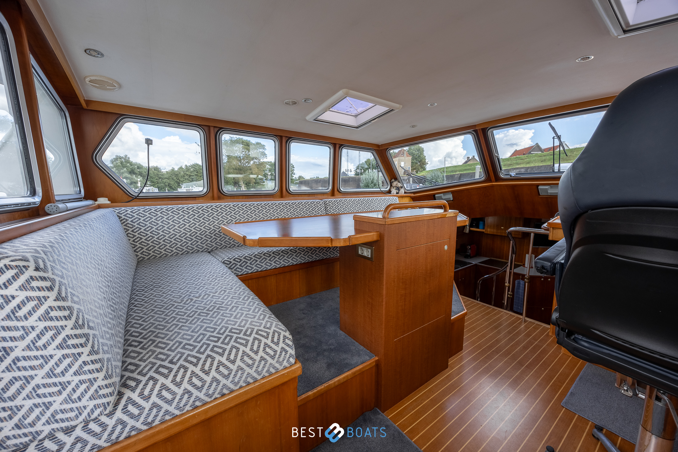 Thumbnail von Pilot 50