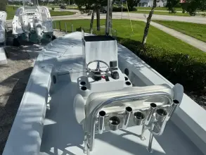 Thumbnail von East Cape 2500 Hybrid