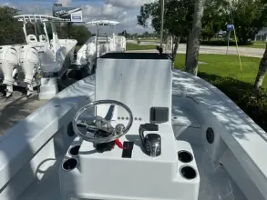 Thumbnail von East Cape 2500 Hybrid