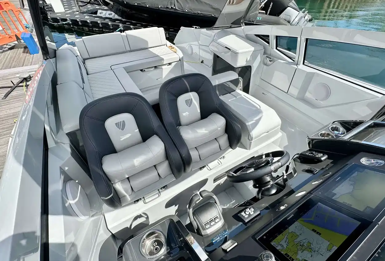 Thumbnail von Fairline F Line 33