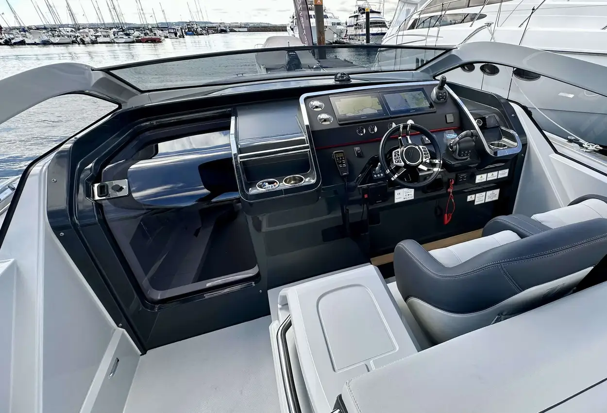 Thumbnail von Fairline F Line 33