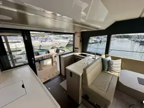 Thumbnail von Sealine F430 Raymarine navigation suite