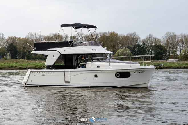 Beneteau Swift Trawler 30 Charbet