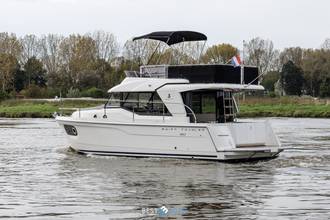 Thumbnail von Beneteau Swift Trawler 30 Charbet