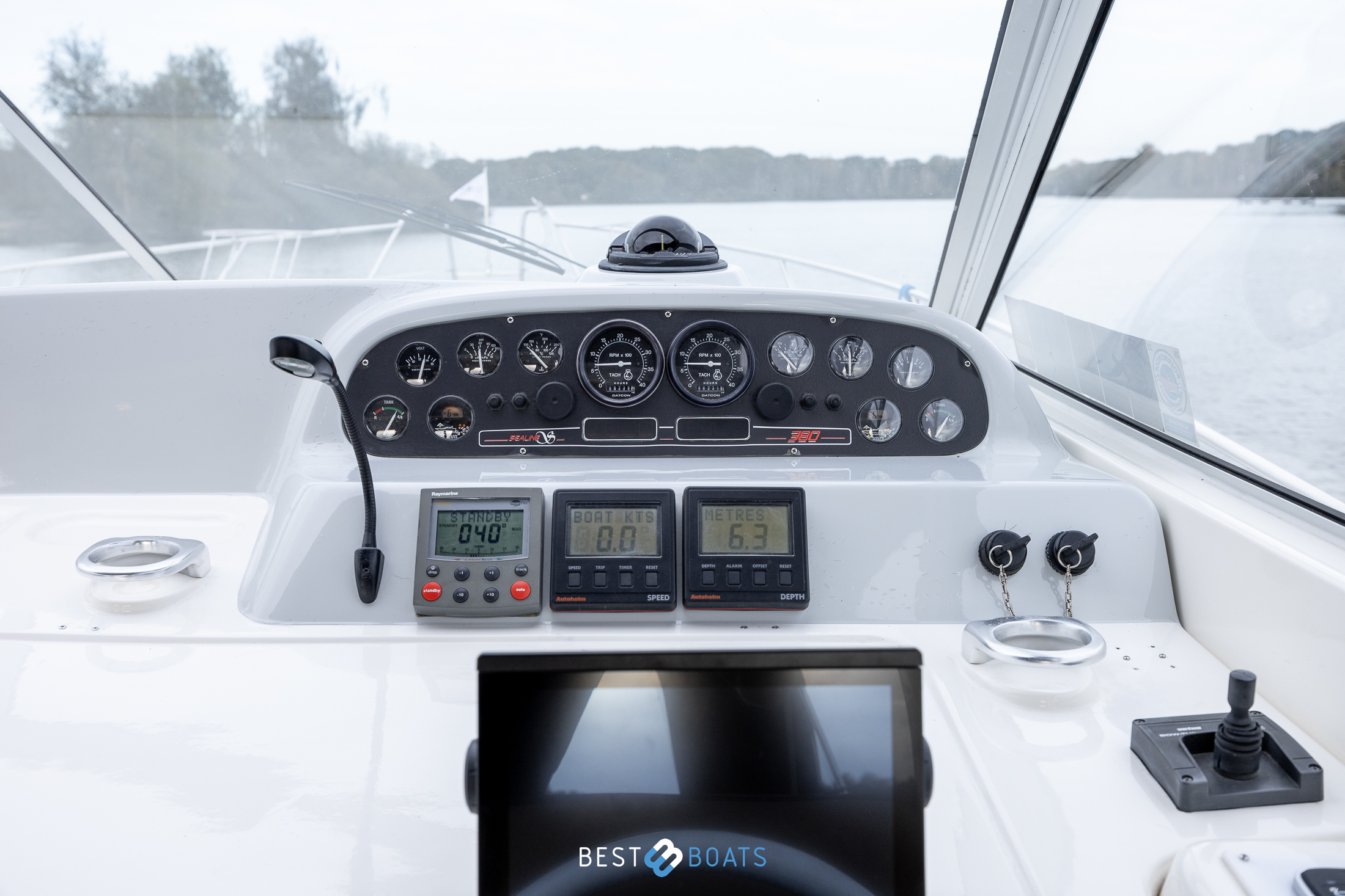 Thumbnail von Sealine 380 Ambassador