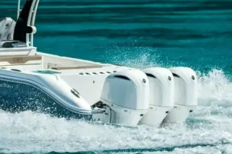 Thumbnail von Edgewater 370 CC