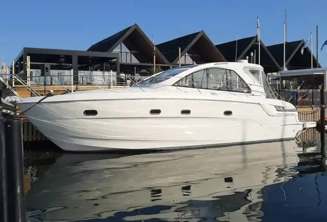 Bavaria Sport 38
