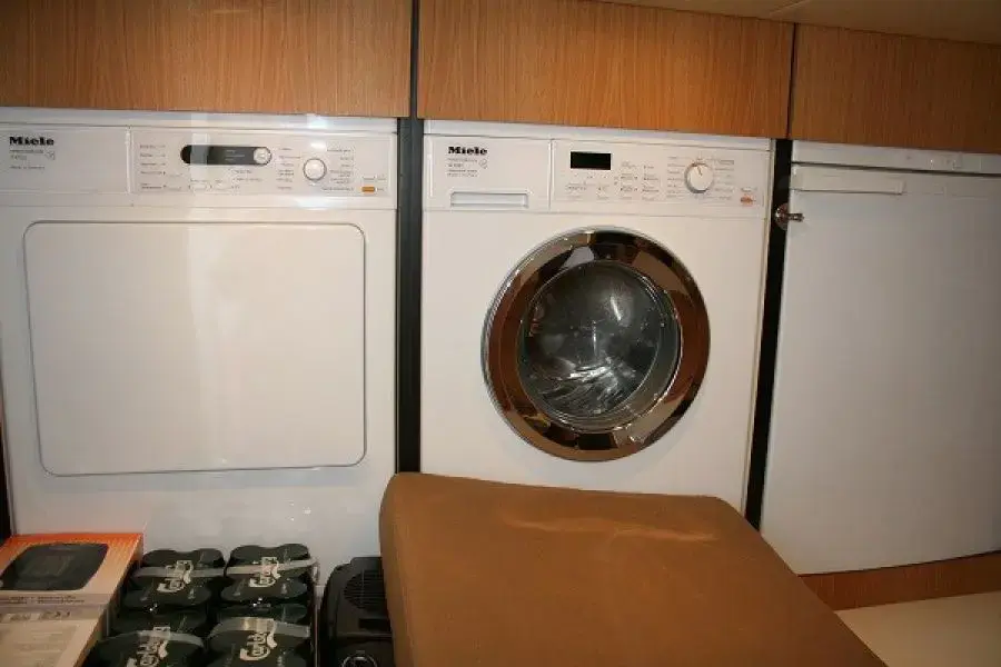 Thumbnail von Fairline Squadron 78