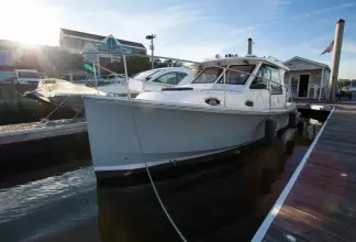 Thumbnail von True North Outboard Express Name Reserved