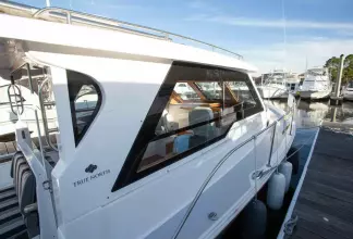 Thumbnail von True North Outboard Express Name Reserved