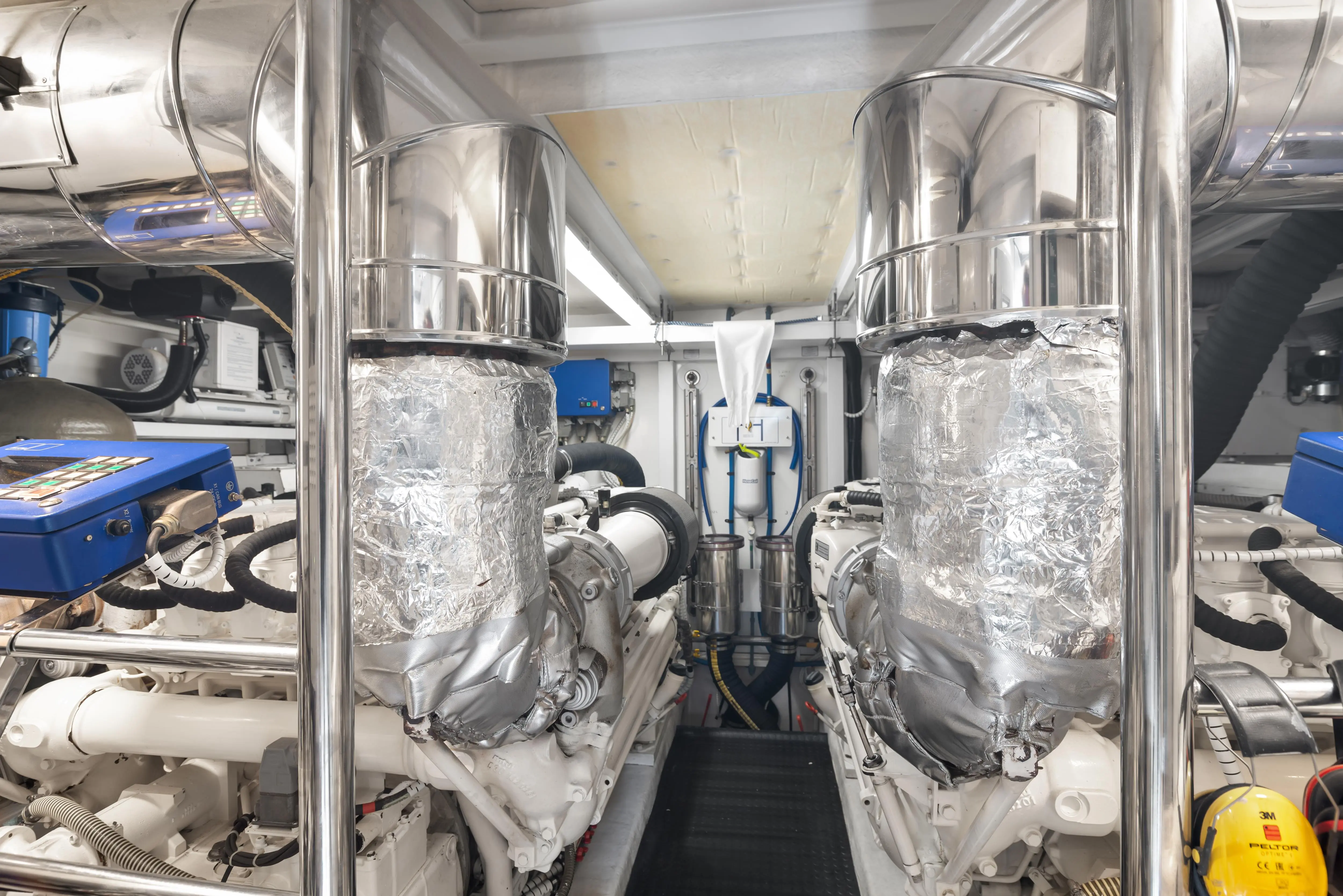 Thumbnail von Fairline Squadron 74