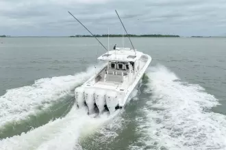 Thumbnail von Pursuit S 428 FIERO 3