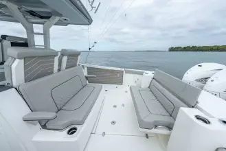 Thumbnail von Pursuit S 428 FIERO 3