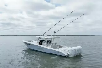 Thumbnail von Pursuit S 428 FIERO 3