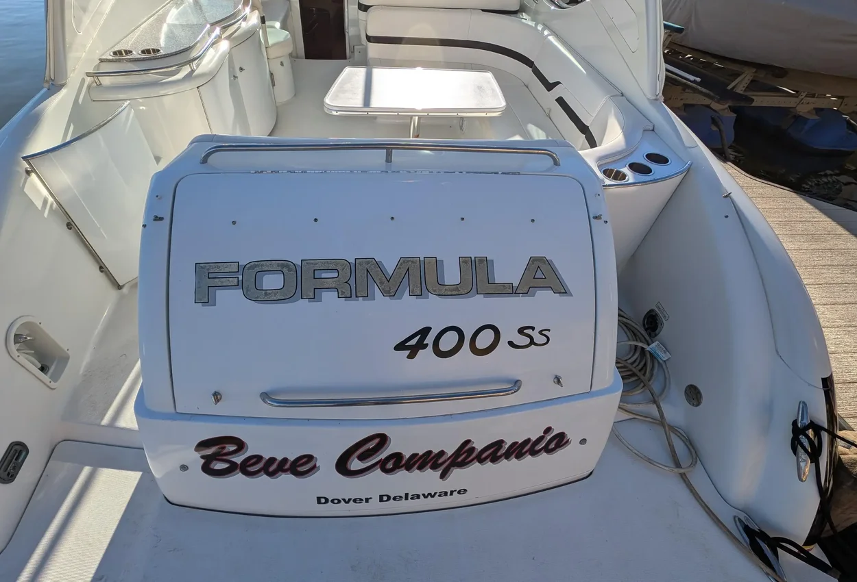 Thumbnail von Formula 400 SS