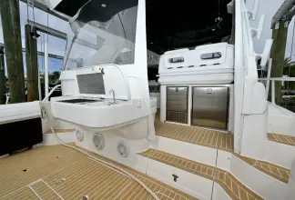 Thumbnail von Intrepid 475 Sport Yacht