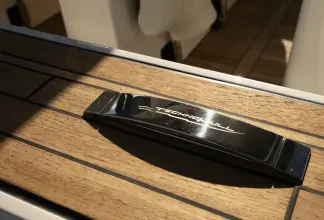 Thumbnail von Technohull Omega 47 1701