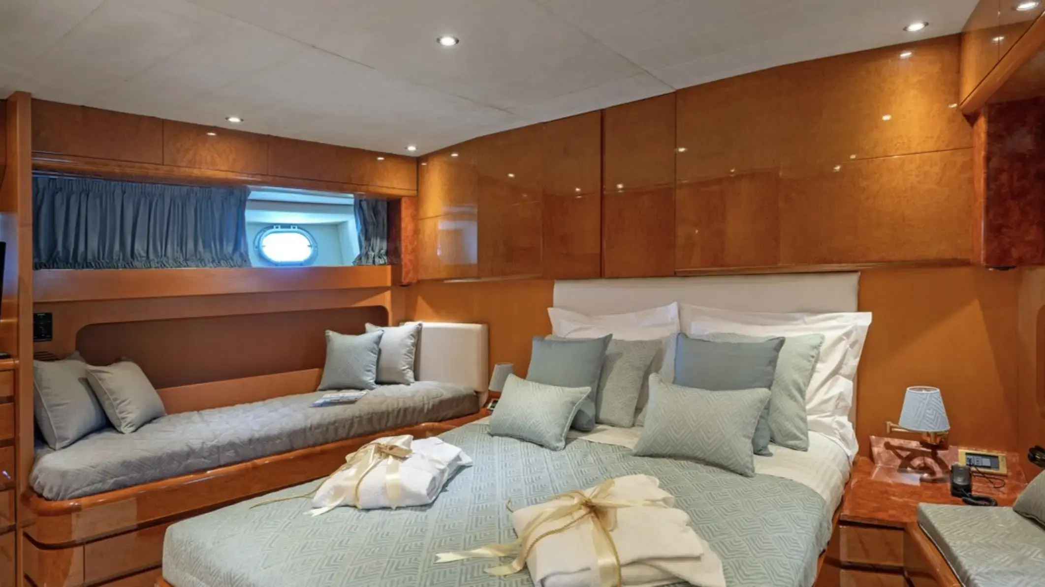 Thumbnail von Maiora 28 1703