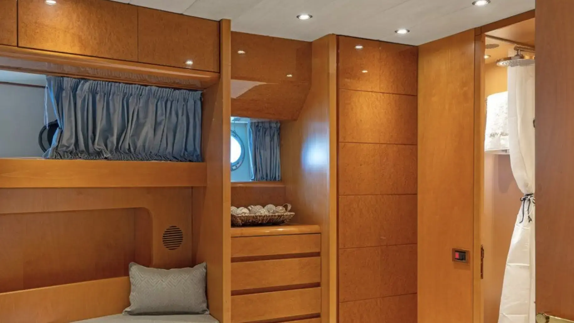 Thumbnail von Maiora 28 1703