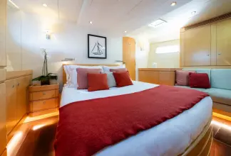 Thumbnail von CNB 95 Lady 8