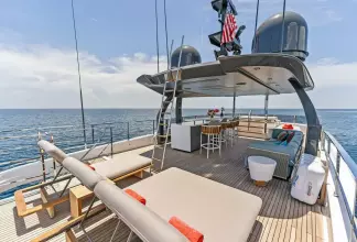 Thumbnail von Custom Line Navetta 33 DOUBLE UP