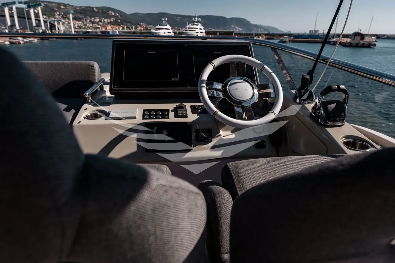 Thumbnail von Azimut S7