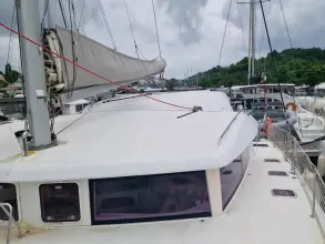 Thumbnail von Lagoon 421 BULLE