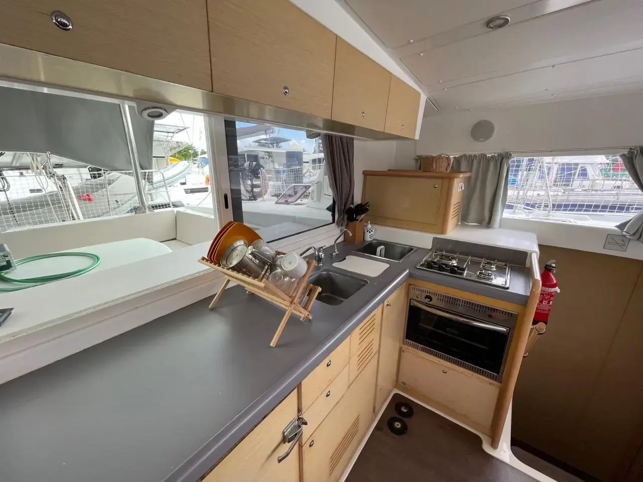 Thumbnail von Lagoon 421 BULLE