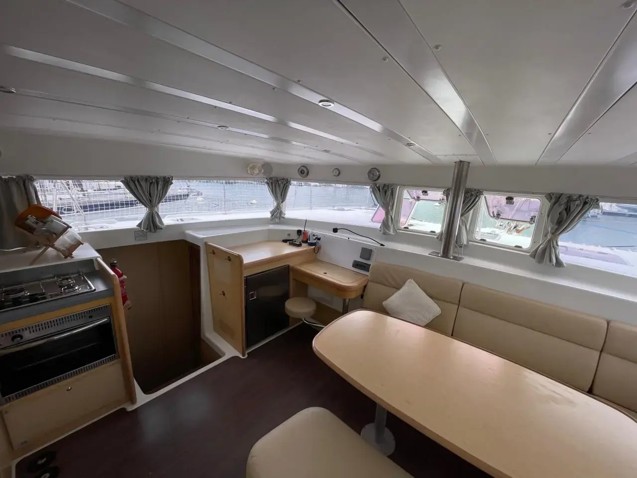 Thumbnail von Lagoon 421 BULLE