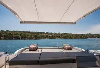 Thumbnail von Azimut S7