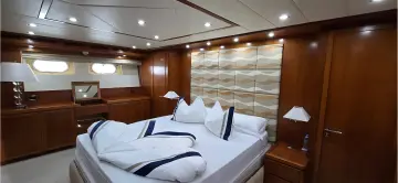 Thumbnail von Falcon 102