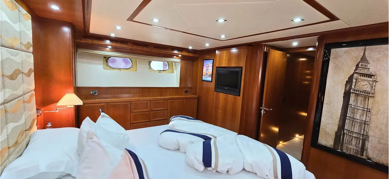 Thumbnail von Falcon 102