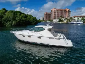 Thumbnail von Tiara Yachts 3900 Sovran
