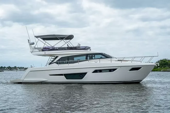 Ferretti Yachts 500 TIME CHASER