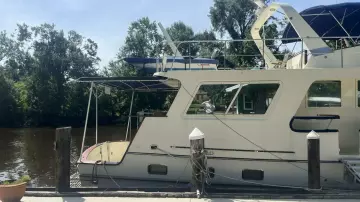 Thumbnail von Trader Med Yacht w- Cockpit Island Angel