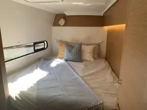 Thumbnail von Excess 11 Available For Immediate Delivery