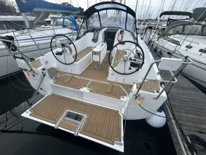 Thumbnail von Jeanneau Sun Odyssey 350