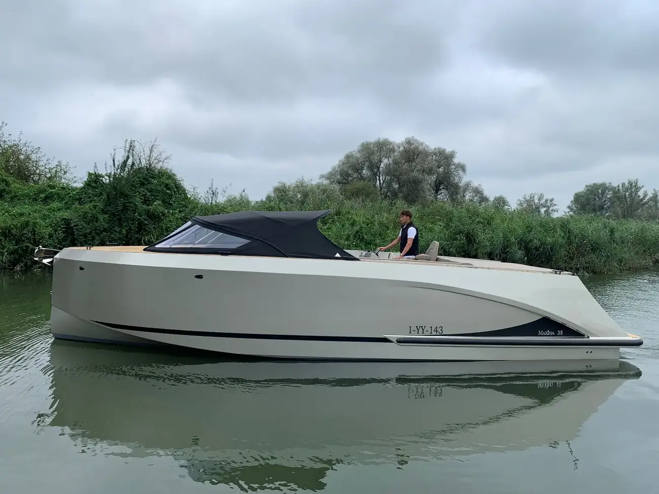 Maxima 35